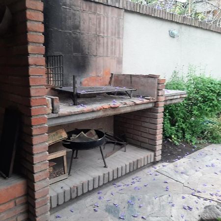 Casa Quinta Seccion A 150 Metros Parque San Martin Y 300 Metros Av Aristides Villanueva メンドーサ エクステリア 写真